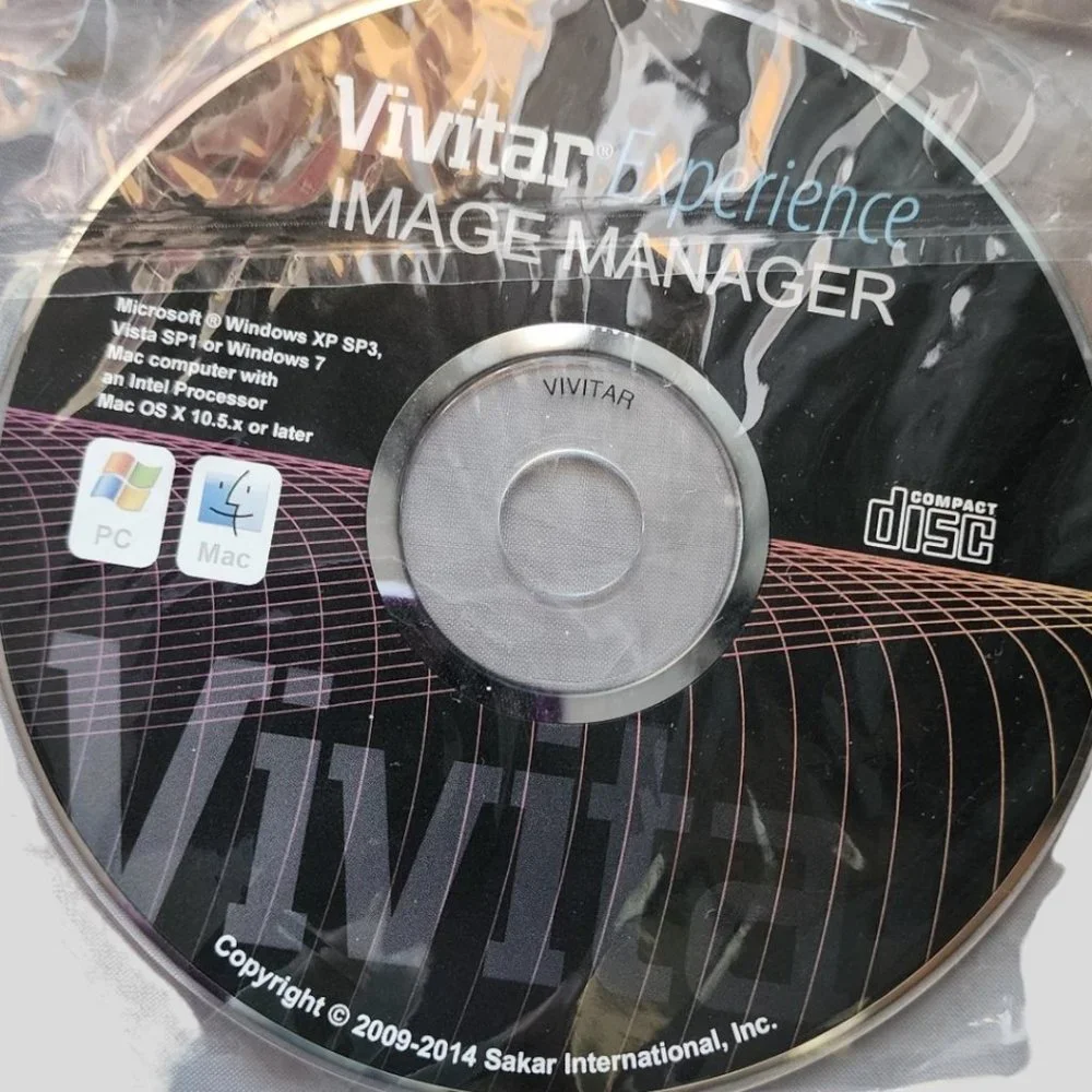 VIVITAR VIVICAM F122 14.1 Mega Pixels Cam w 1.8